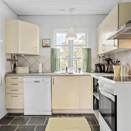 펜션 4 Bedroom Lovely In 렘비그